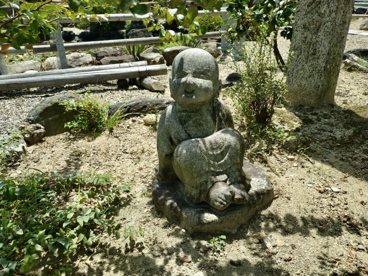 境内のわらべ地蔵