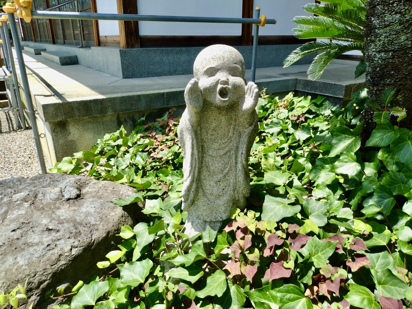 境内のわらべ地蔵